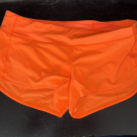 NWT Lululemon Speed Up Short 2.5 in lined - Picture 4 of 7